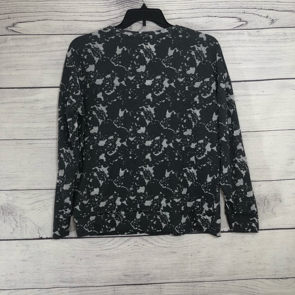 Fabletics Black & Gray Faux-Bleached Crew Neck Sweatshirt Sz XL - Picture 5 of 5